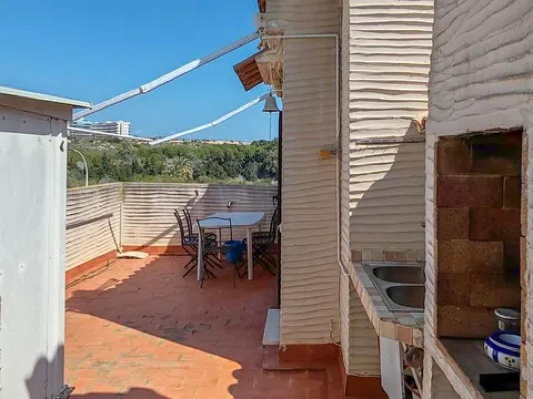 Sale of independent chalet in Avenida del Carabasí, Gran Alacant
photo 4