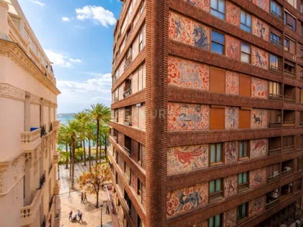 Sale of flat in Calle San Fernando, 12, Alicante
 photo 2