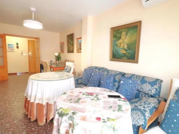 Sale of flat in Calle Beniel, Torrevieja
 photo 2