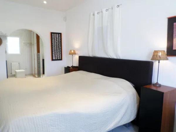 Casa independiente en calle del Vinalopó Mitjà thumbnail 1