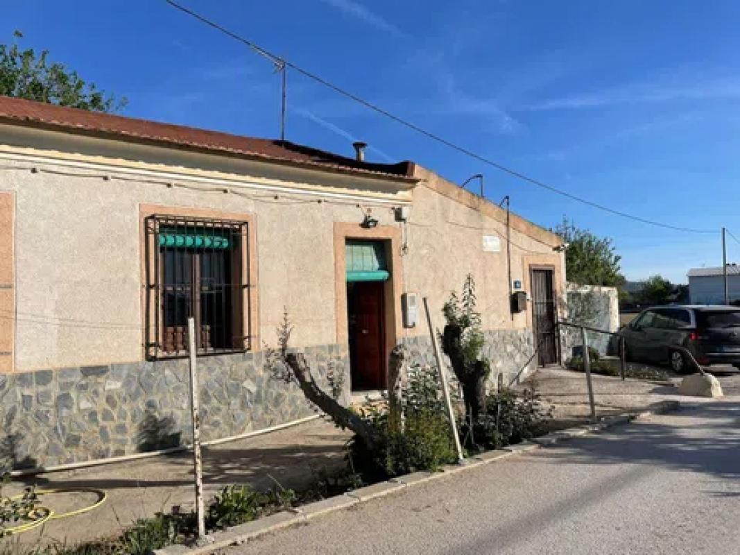 Sale of independent chalet in LOS DESAMPARADOS/ARNEVA, Orihuela
photo 1