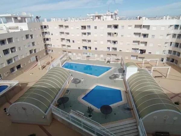 Sprzedaż mieszkania w Calle del Tomillo, Torrevieja
photo 1