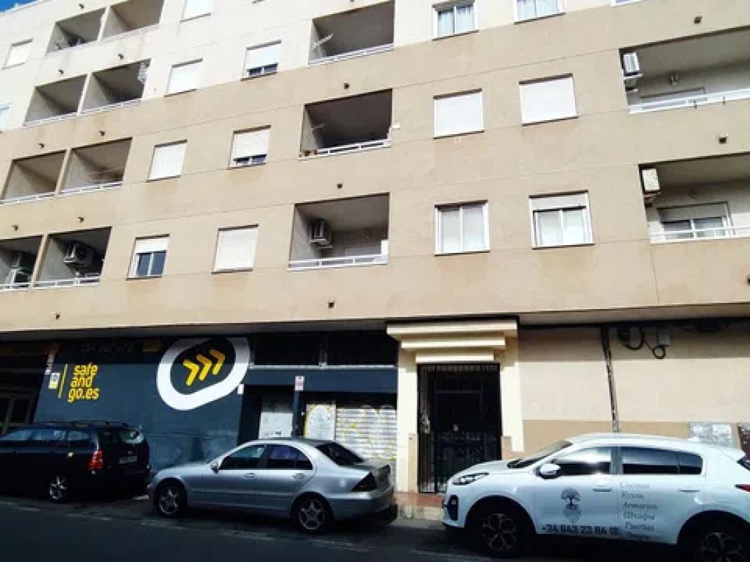 Venta de piso en Calle del Tomillo, Torrevieja
 photo 3