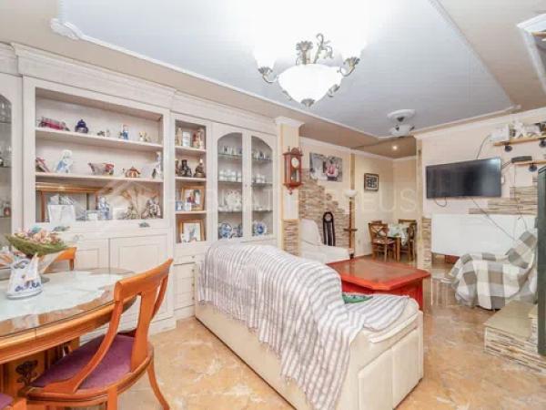 Chalet adosado en calle la Maigmona photo 2