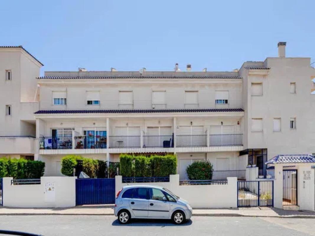Sprzedaż mieszkania w Calle Mar Rojo, 11, Torrevieja
 photo 3