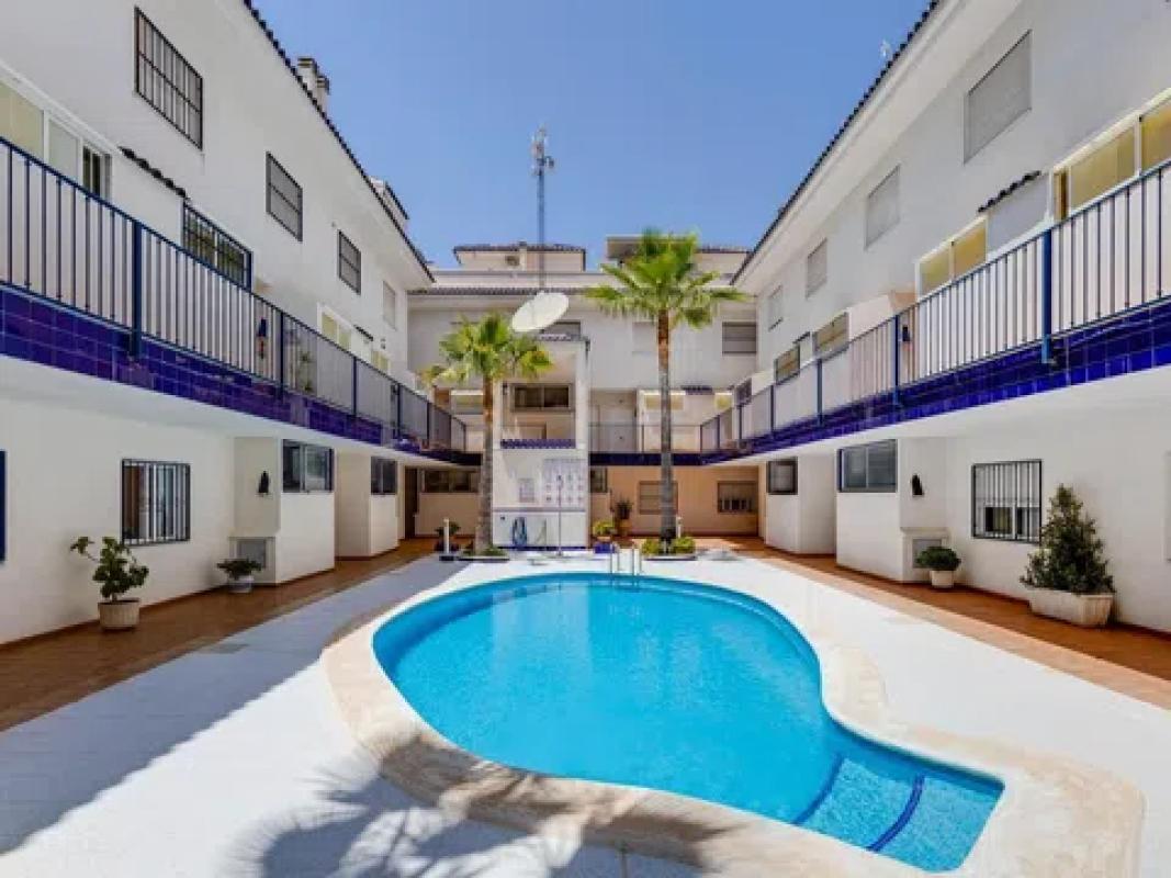 Sprzedaż mieszkania w Calle Mar Rojo, 11, Torrevieja
 photo 4
