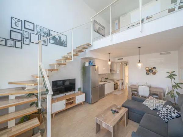 Chalet pareado en calle de Creta photo 4