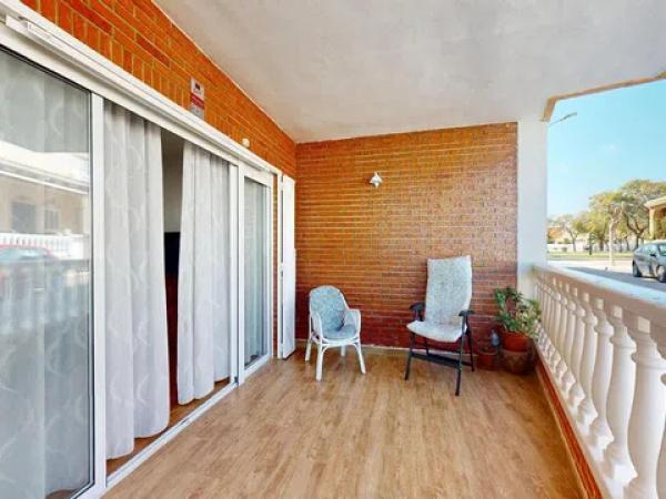 Chalet adosado en calle Brisamar photo 2
