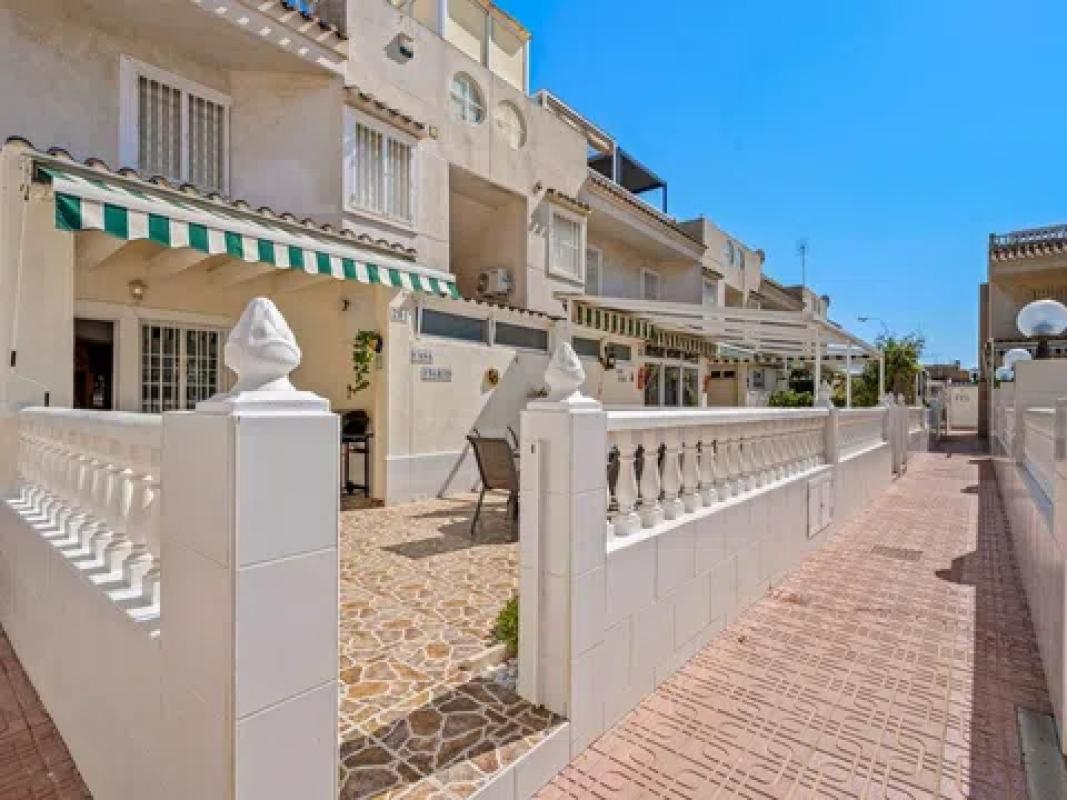 Продажа квартиры на Avenida de Corcega, 212, Торревьеха
photo 4