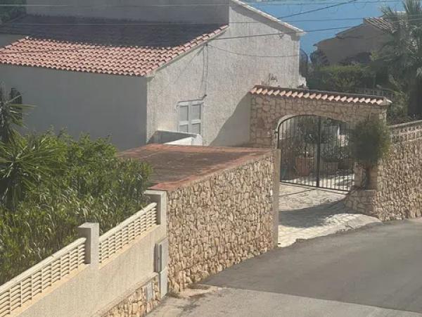 Casa independiente en Maryvilla thumbnail 1
