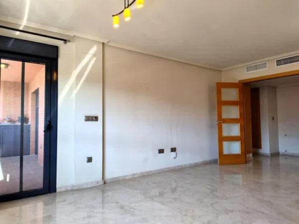Продажа квартиры на Calle Llinares, 5, Аликанте / Алакант
 photo 3