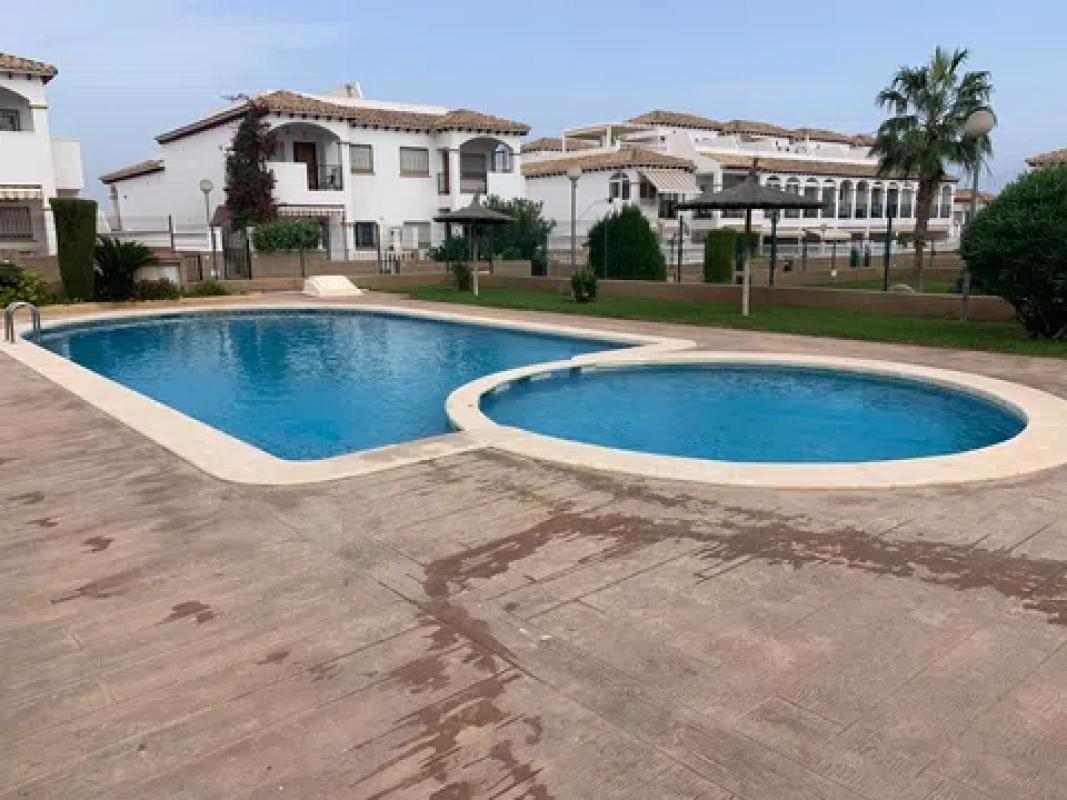Venta de chalet adosado en Calle Abdelacies , Orihuela photo 1