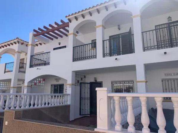 Chalet adosado en calle Abdelacies photo 4