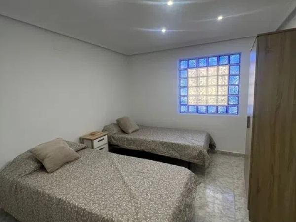 Sale of flat in Calle Músico Alfosea, Alicante
thumbnail 2
