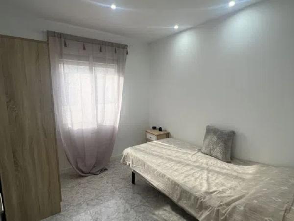 Sale of flat in Calle Músico Alfosea, Alicante
 photo 4