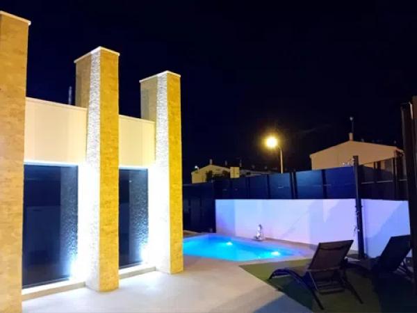 Chalet adosado thumbnail 1