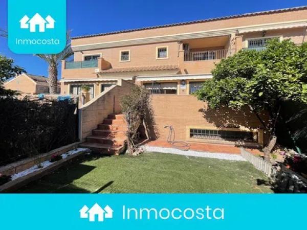 Chalet independiente en venta en Barrio Alicante Golf, Alicante / Alacant
photo 1