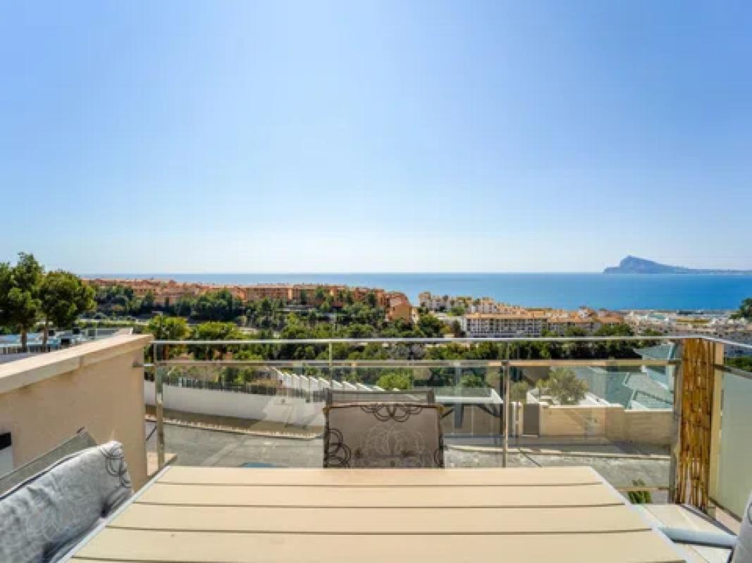 Sale of apartment in Calle Babor-mascarat, 1 P, Altea
photo 4
