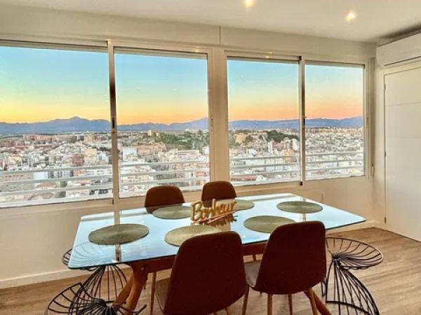 Sale of flat in Calle Poeta Vila y Blanco, 4, Alicante
photo 1