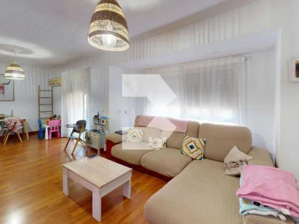 Sale of flat in Calle Republica Argentina, Alicante
thumbnail 2