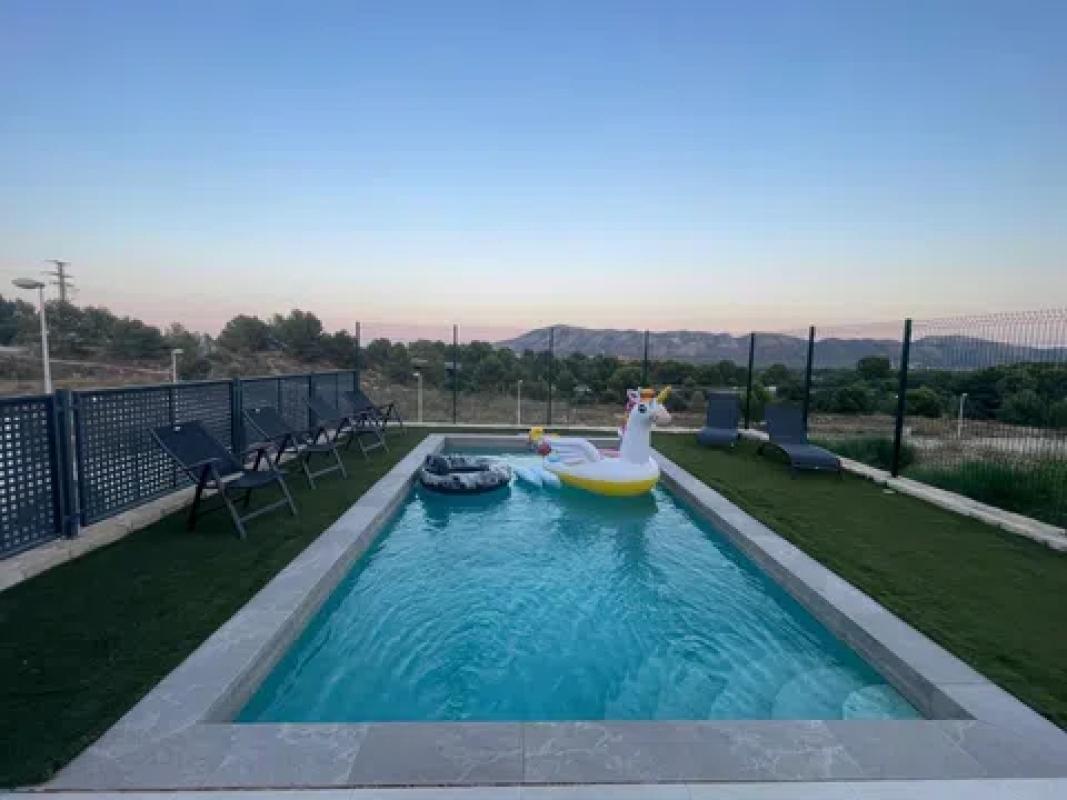 Sale of independent chalet in Avenida D' Escandinavia, Alfaz del Pi
photo 1