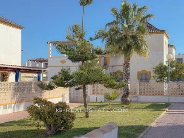 Chalet pareado thumbnail 1