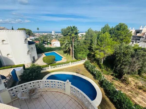 Casa independiente en calle Flor de Neu thumbnail 1