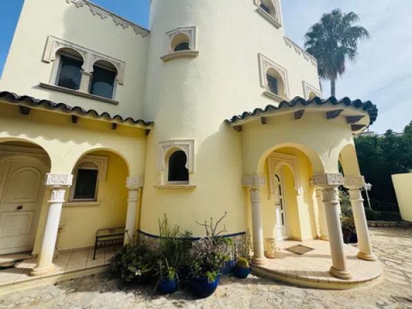 Casa independiente en calle Flor de Neu thumbnail 2