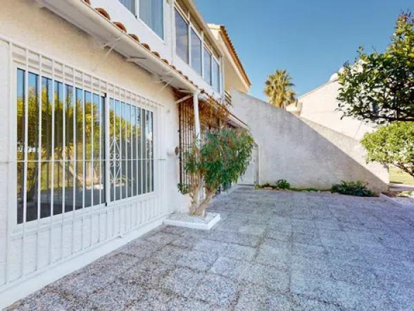 Chalet independiente en venta en Barrio Villamartín, Orihuela
thumbnail 2