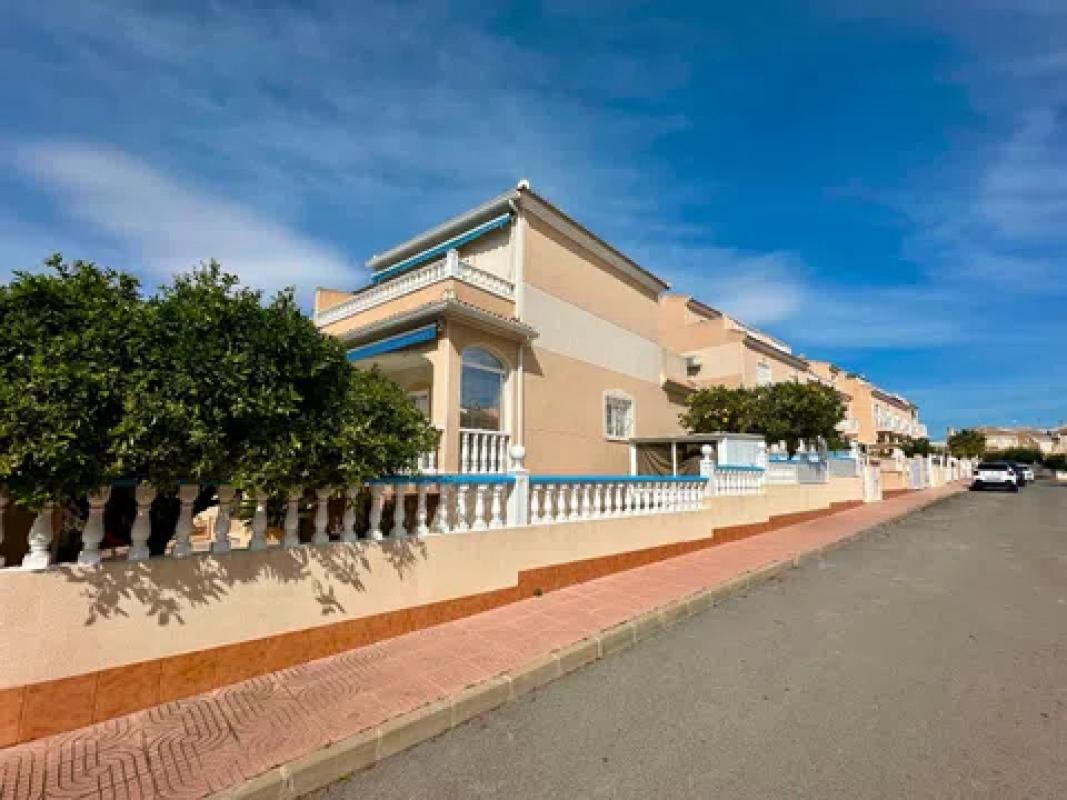Properties for sale and rent in Spain photo 2