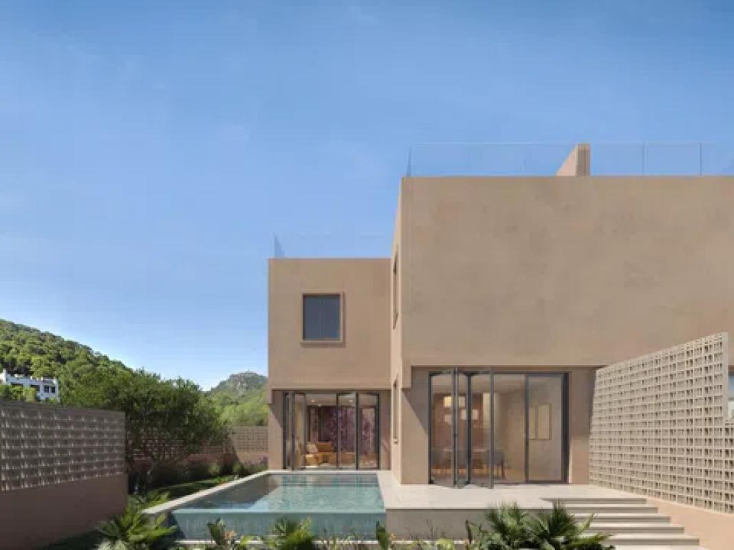Sale of townhouse in  Avenida Balanzat, 12 , Saint John of Labritja photo 2