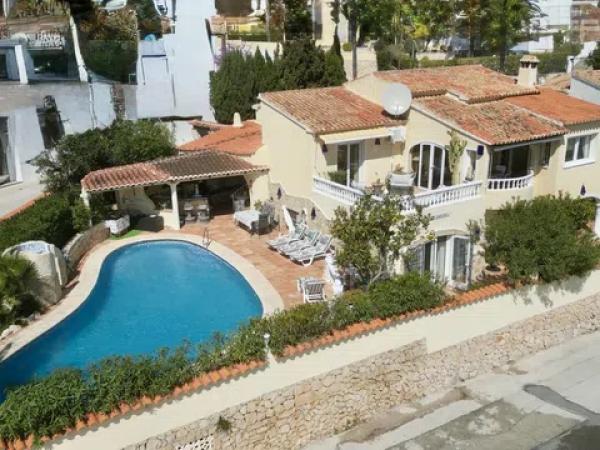 Chalet independiente en venta en Benimeit-Tabaira, Moraira
thumbnail 1