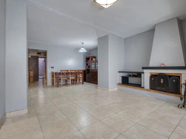 Chalet adosado en calle Benimagrell thumbnail 1