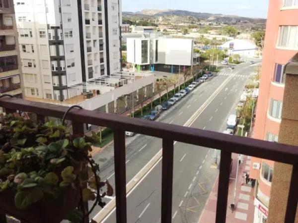 Sprzedaż mieszkania w Avenida Sant Vicent Ferrer, Crevillente
photo 1