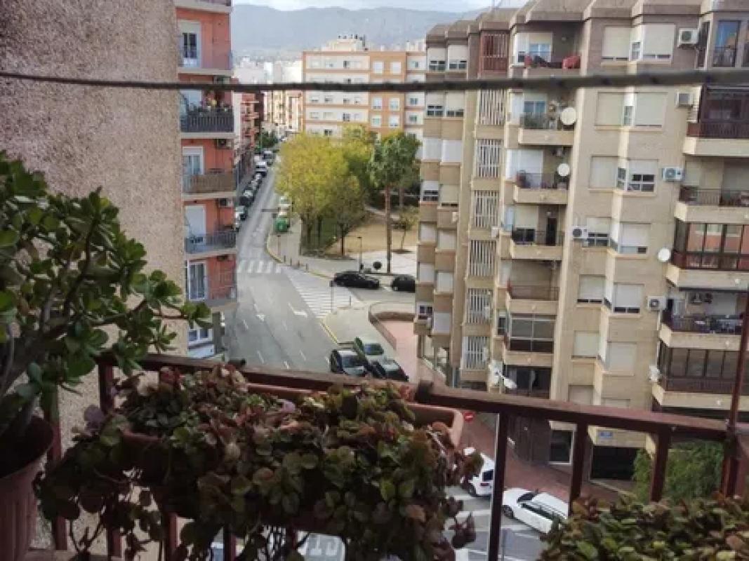 Sprzedaż mieszkania w Avenida Sant Vicent Ferrer, Crevillente
 photo 2