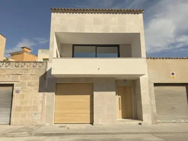 Chalet adosado photo 1