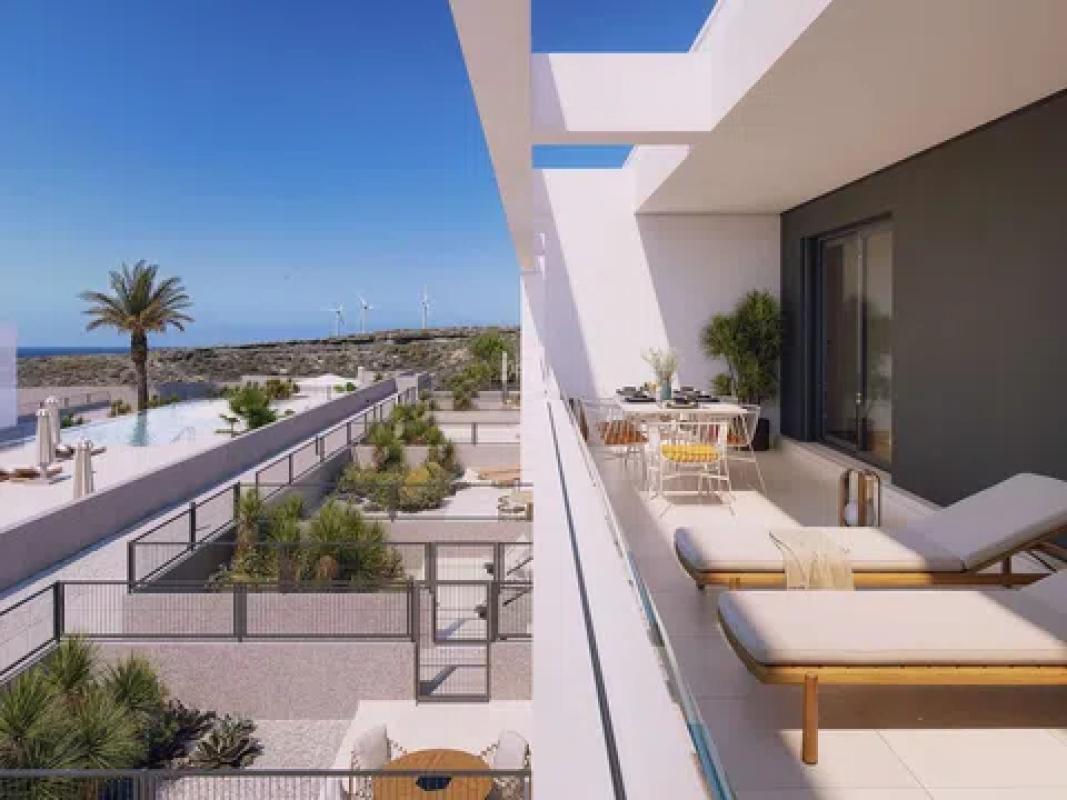 Venta de piso en Avenida Resistiré, 23, Arico
photo 1