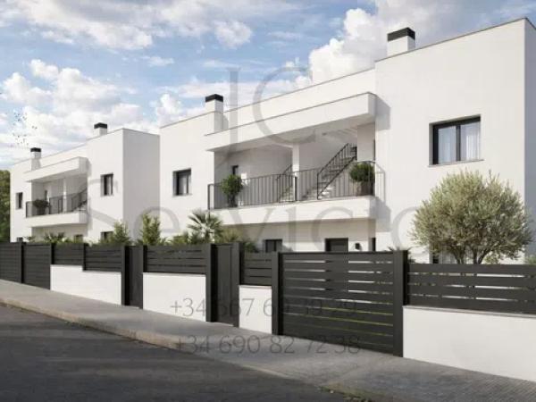 Chalet pareado en Calle Pilar Montaner, 6 thumbnail 2