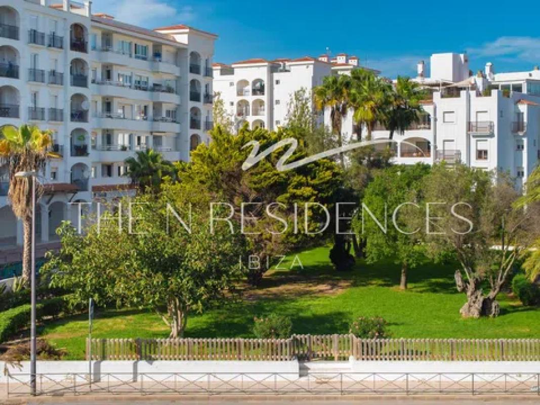 Venta de piso en Avenida 8 de agosto, 12, Eivissa
photo 1