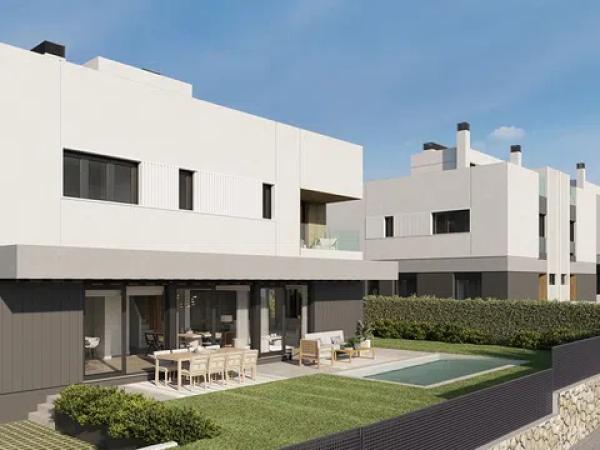 Chalet pareado en calle l' Oronella s/n photo 4