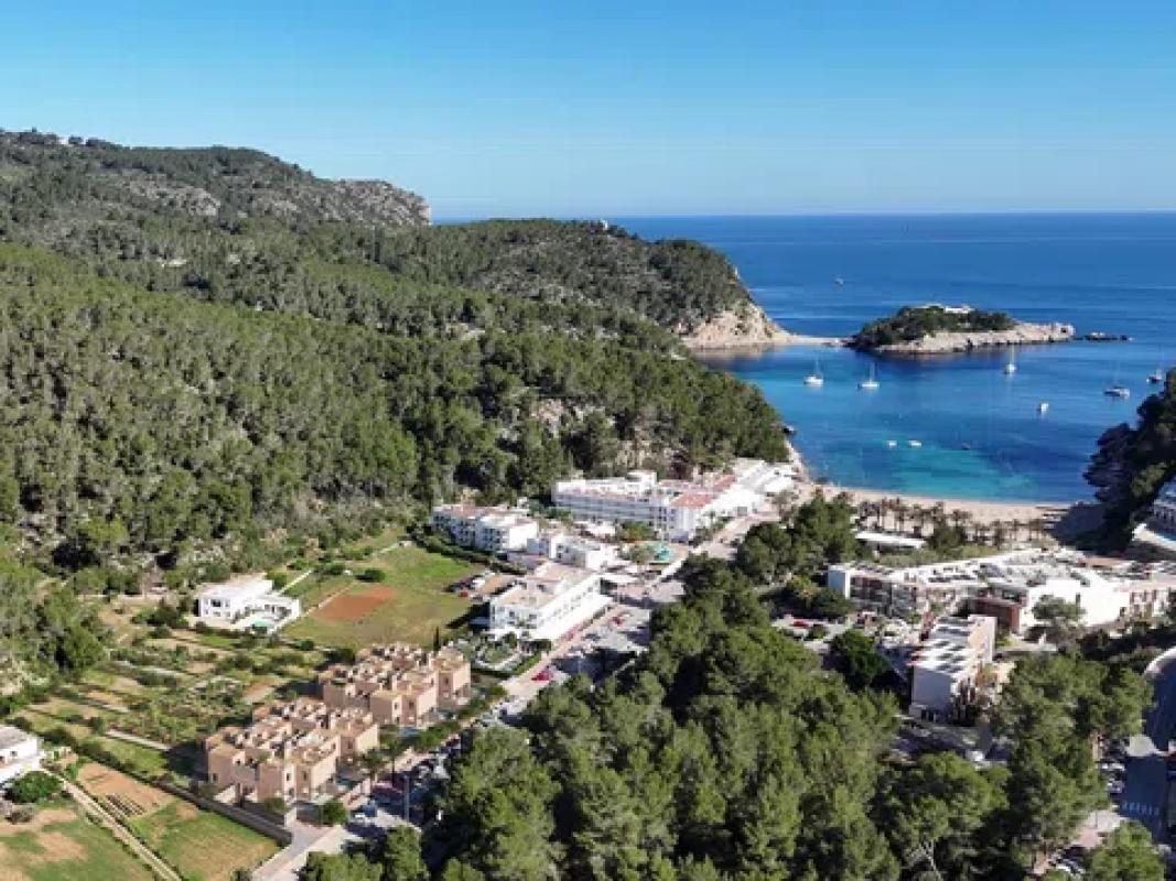 Venta de chalet adosado en Avenida Balanzat, 12 , Sant Joan de Labritja photo 5