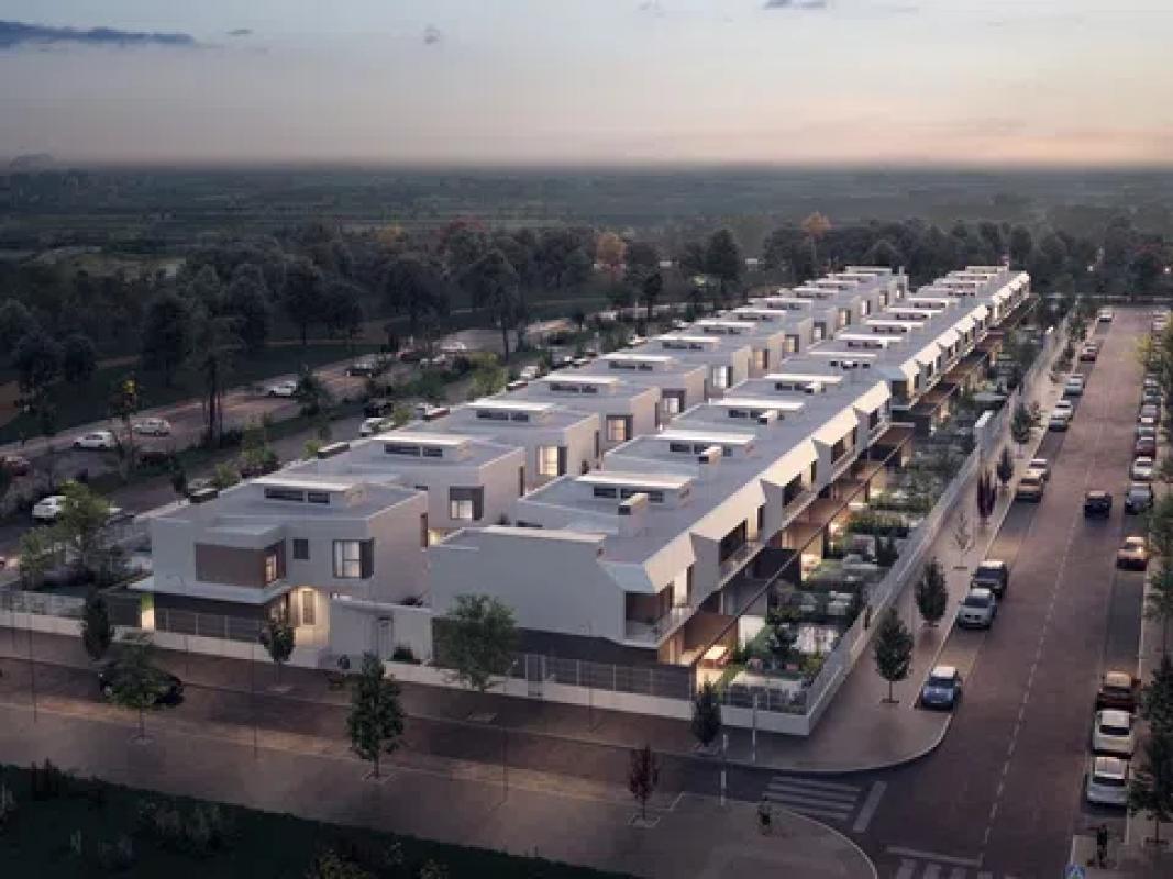 Venta de chalet independiente en Calle Fiyi, Sevilla
 photo 3
