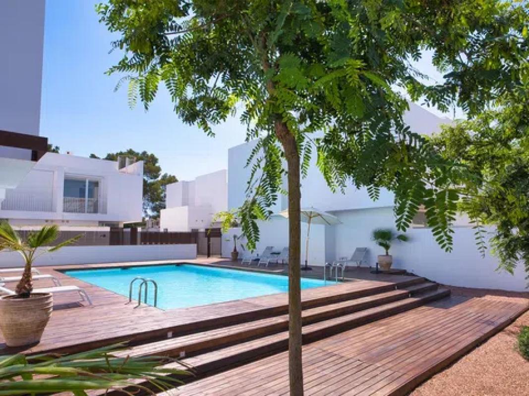 Sale of townhouse in  Calle Bella vista, 14 , Saint Anthony of Portmany photo 2