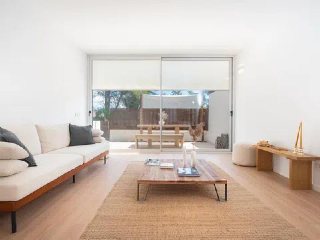 Sale of townhouse in  Calle Bella vista, 14 , Saint Anthony of Portmany photo 2