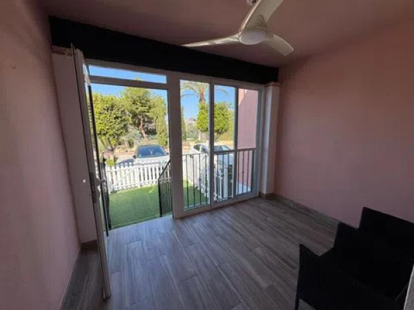 Chalet adosado en calle del Ressol, 5 thumbnail 2