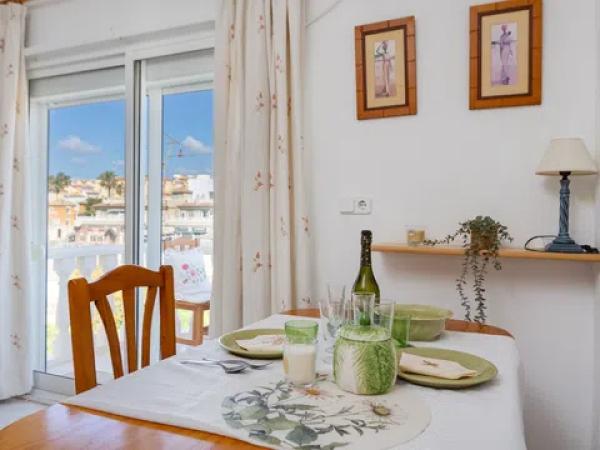 Venta de piso en Calle Picos de Europa, Orihuela
 photo 2