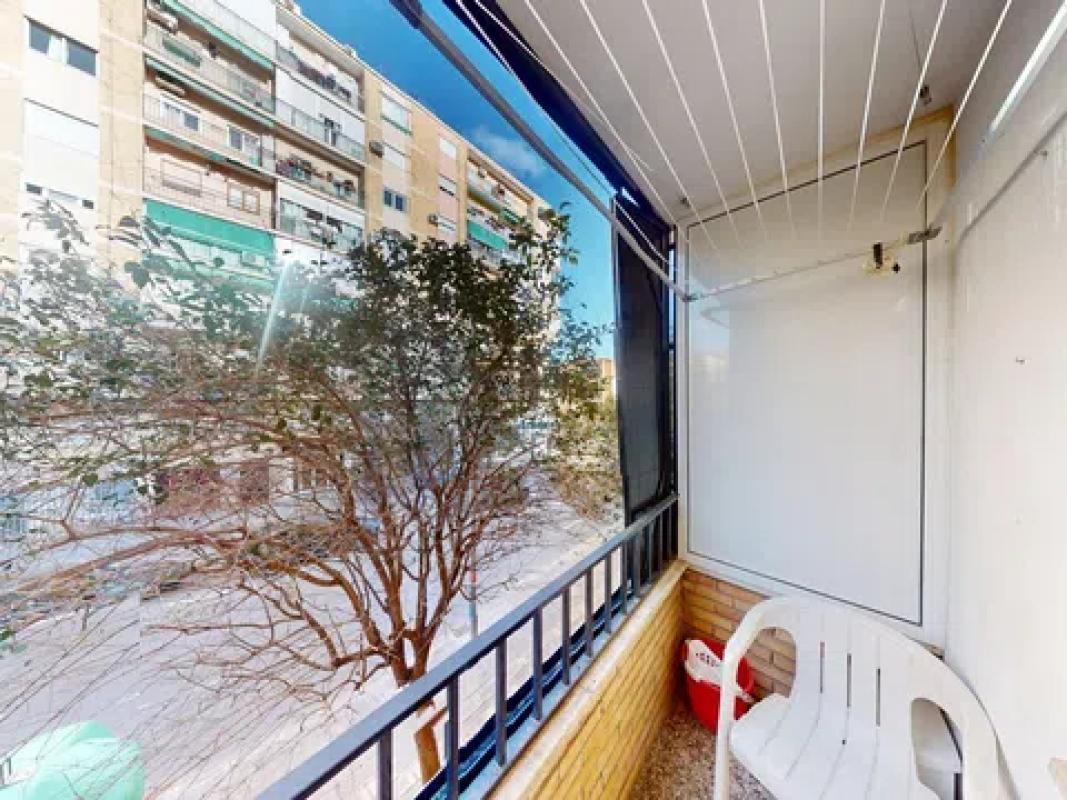 Sprzedaż mieszkania w Calle Sidi-Ifni s/n, Alicante / Alacant
photo 3