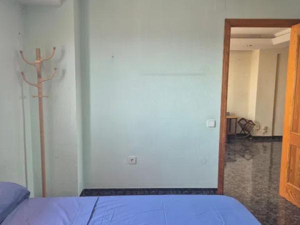 Sale of flat in Calle Bono Guarner, 21, Alicante
thumbnail 1