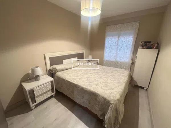 Продажа квартиры на Calle de Benefactora Remedios Uriarte, 2, Аликанте / Алакант
 photo 4