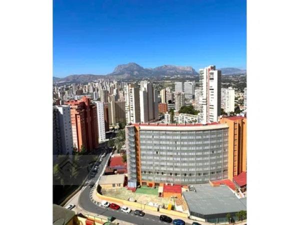 Venta de piso en Calle de Viena, Benidorm
 photo 1
